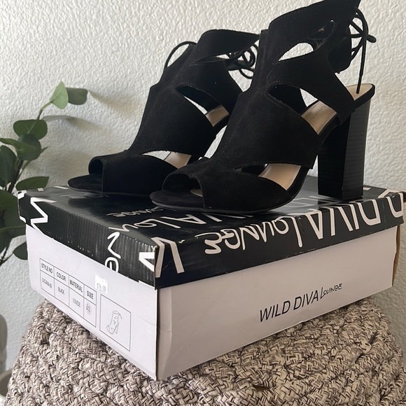 Black suede block heels - Picture 3 of 3